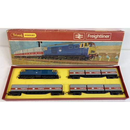 Lionel - Du Pont 2-Bay ACF Hopper - 6-17003