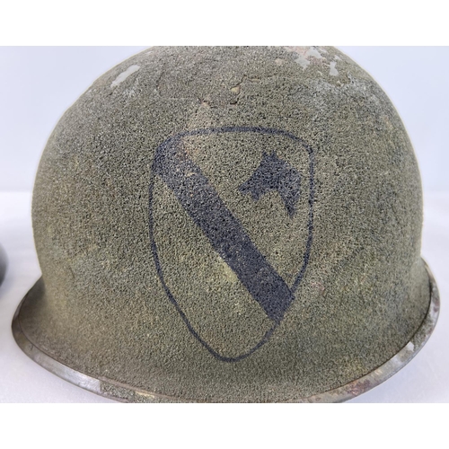 1171 - US M1C airborne/paratrooper helmet body with M1 infantry liner, used in the Vietnam War. The shell i... 