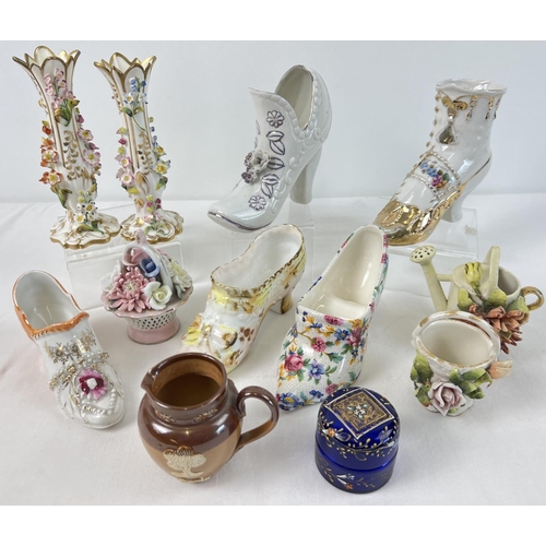 1212 - A collection of Victorian & vintage ceramics & glass to include 2 Chamberlain & Co, Worcester bud va... 