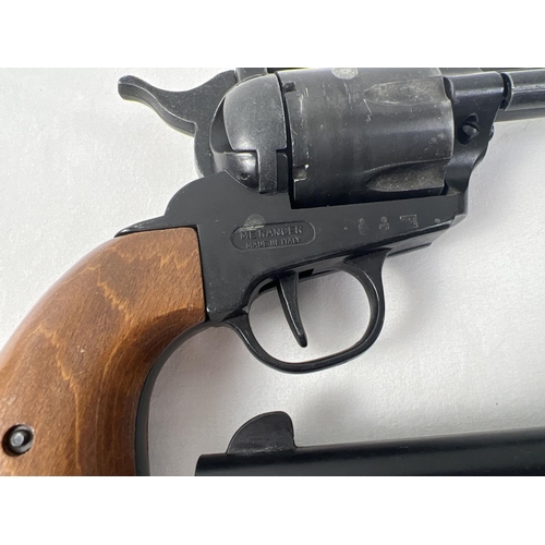 1172 - A pair of BBE ME Ranger 9mm Knall .380 replica revolvers. Both black with brown wooden grips. With b... 