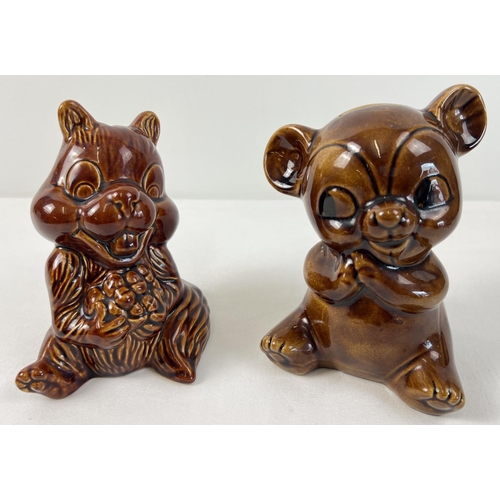 1218 - 2 vintage novelty ceramic money boxes. A brown glaze chipmunk by Sylvac together with a brown glaze ... 