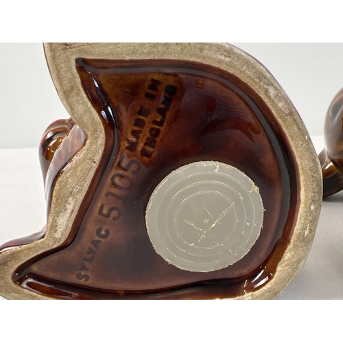 1218 - 2 vintage novelty ceramic money boxes. A brown glaze chipmunk by Sylvac together with a brown glaze ... 