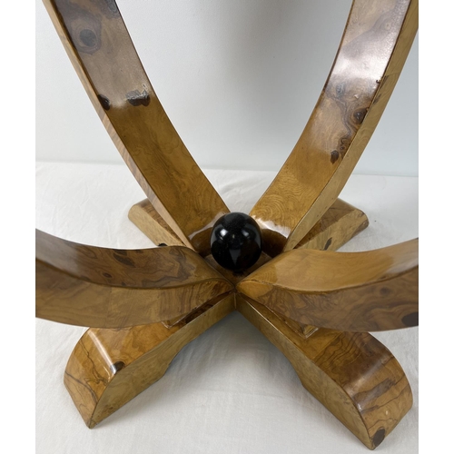 1427 - An Art Deco design circular shaped walnut veneer occasional table with polished finish. Slight scuff... 