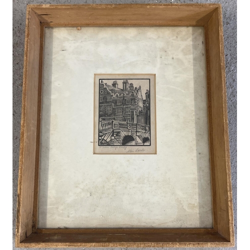 1392 - A vintage framed & glazed printed view of St. Johns College Bridge, Cambridge. Signed in pencil to m... 