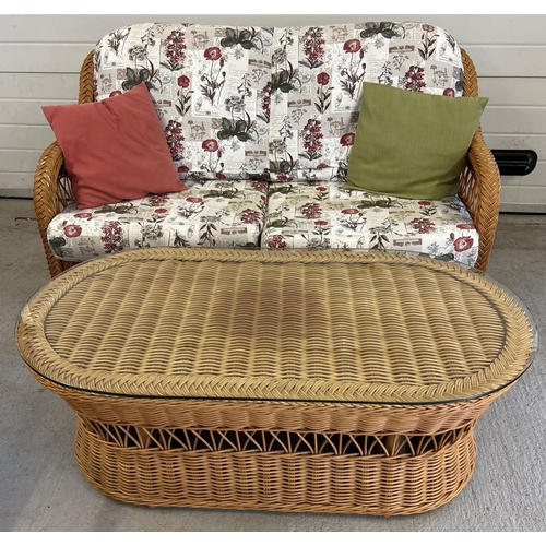 1441 - A modern light wood wicker 5 piece conservatory set with floral upholstered cushions. Comprising sof... 