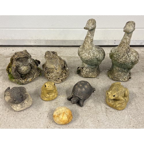 1410 - A collection of assorted vintage concrete and resin garden ornaments. To include 2 concrete frogs, 2... 