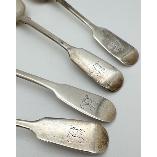 1116 - 4 Victorian silver teaspoons with engraved italic monogrammed 'E.L' to handles. Hallmarked London 18... 