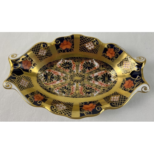 1231 - A boxed Royal Crown Derby Imari 1128 pattern bone china pin dish. Approx. 14cm long.