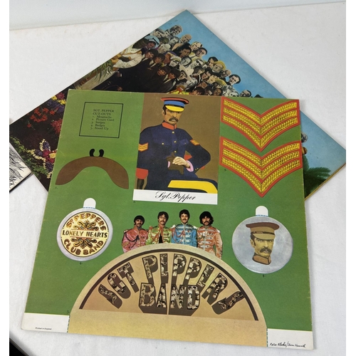 1288 - 3 vintage The Beatles vinyl LP's. Sgt Pepper's Lonely Hearts Club Band (PCS 7027) on Parlophone (yel... 