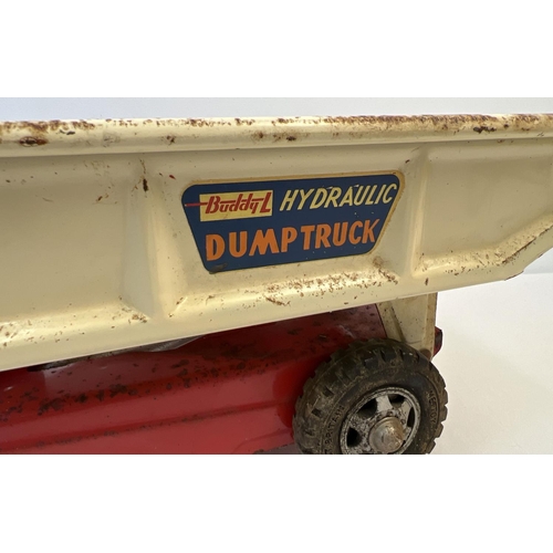 1367 - A vintage 1950's tinplate Buddy L Hydraulic Dump Truck, by Mettoy. Painted red cabin and base with c... 