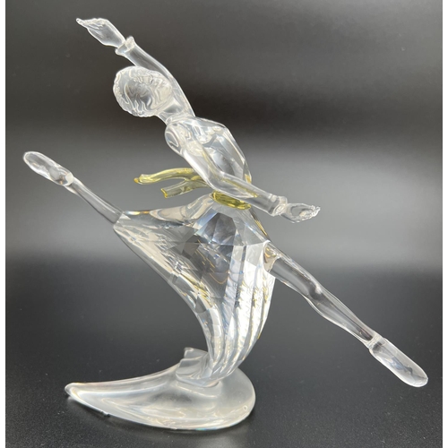 1294 - A boxed Swarovski 2004 SCS Members Exclusive crystal ballerina figurine 