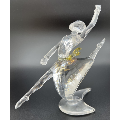 1294 - A boxed Swarovski 2004 SCS Members Exclusive crystal ballerina figurine 