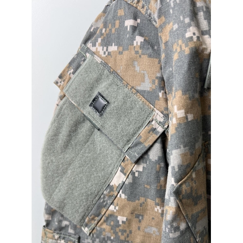 1234 - A New with tags US Army combat uniform jacket and trousers in UCP Delta pattern (Universal Combat Pa... 