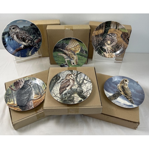 1262 - A boxed set of 12 Wedgwood ceramic collectors plates from the series 