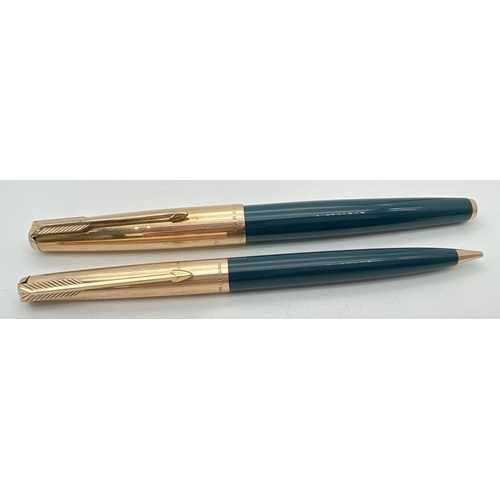 1178 - A vintage Parker fountain pen & mechanical pencil set with 12ct Rolled Gold caps. Teal coloured body... 