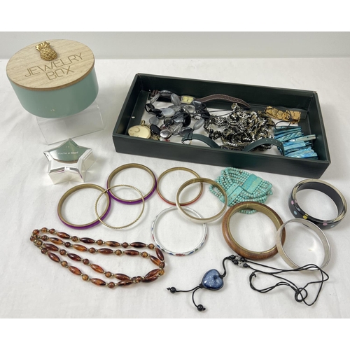 1115 - A collection of modern costume jewellery together with a small round wooden jewellery box and a star... 