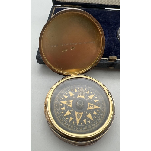 1143 - A Victorian silver cased compass from Jones, 23 Boulevart Des Capucines, in original blue velvet lin... 