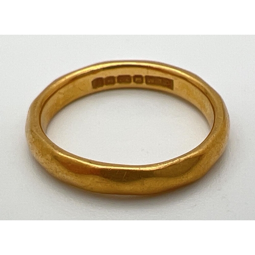 30 - A vintage 22ct gold wedding band. Full hallmarks to inside of band. Size J. Total weight approx. 4.1... 