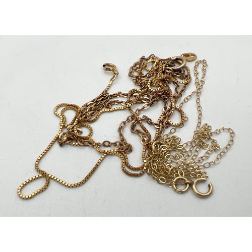 246 - A small bag of scrap gold chains. - marked or test as 9ct gold. Total weight approx. 3.5g.