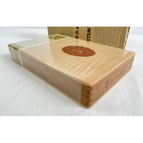 1282 - W.D & H.O Wills Embassy Colorado Claro Special Selection unopened box of 25 cigars. Wooden box is ce... 