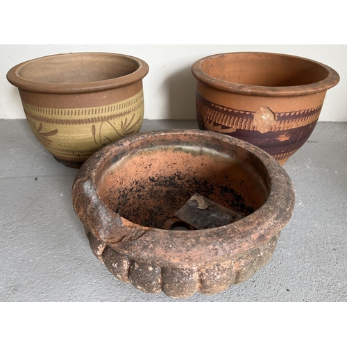 1475 - 3 large terracotta garden planters. 2 matching planters with coloured banded detail (approx. 26cm ta... 