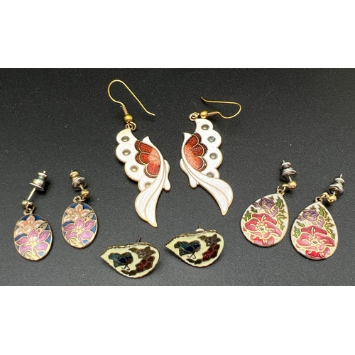 1076 - 4 pairs of floral design enamel earrings, to include 2 pairs by Fish Crown. 3 x drop style pairs and... 