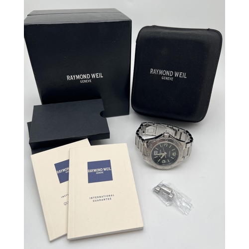 1160 - A boxed WR Sport 8100 writstwatch by Raymond Weil. Stainless steel strap and case, black face with l... 