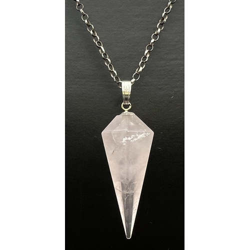 1038 - A rose quartz pendulum point pendant on a 16 inch silver belcher chain with spring ring clasp. Silve... 