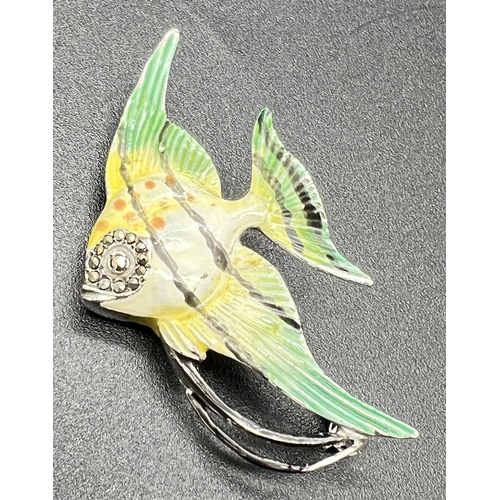 1082 - A vintage enamelled silver brooch modelled as an angel fish, with marcasite set eye. Stamped silver ... 