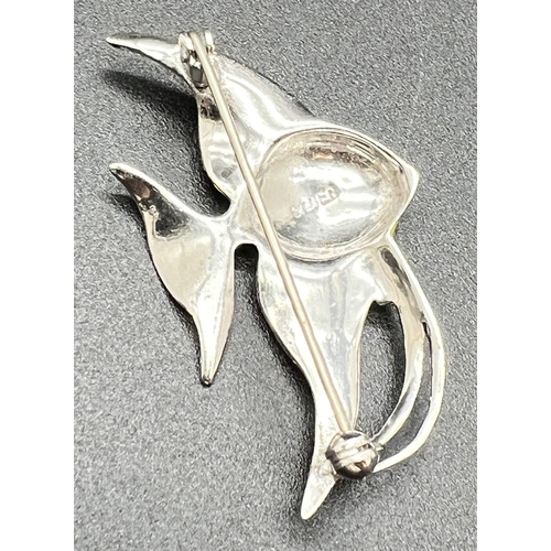 1082 - A vintage enamelled silver brooch modelled as an angel fish, with marcasite set eye. Stamped silver ... 