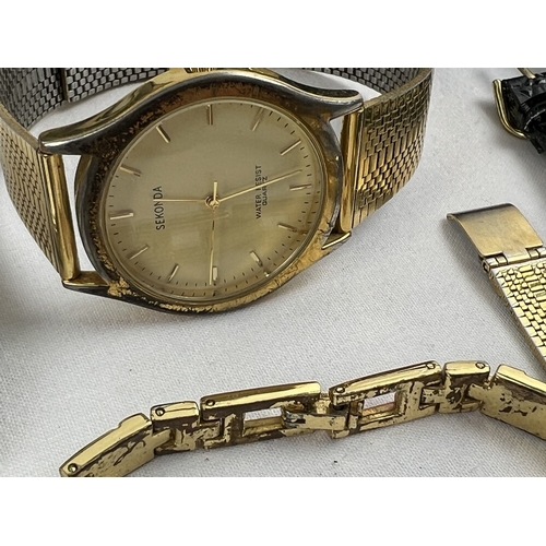 1165 - A collection of ladies and gents vintage and modern wrist watches. |To include a vintage Desotos wit... 