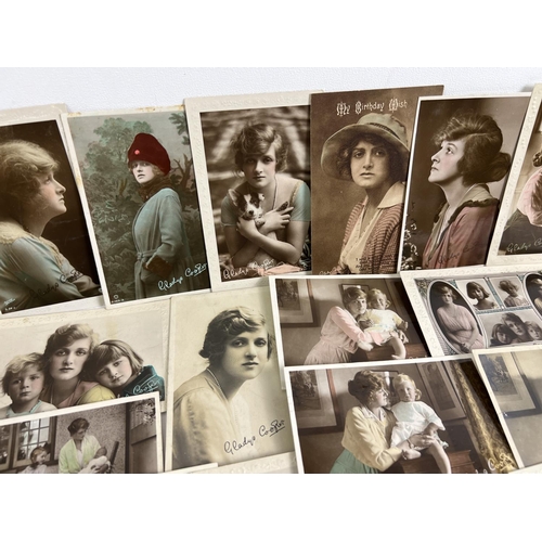 186 - A collection of 46 assorted Gladys Cooper - early 20th century actress - postcards. To include cards... 