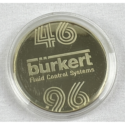 39 - A 585 14ct gold 1 ounce uncirculated coin/medal made to commemorate 50 years of the Burkert Company ... 