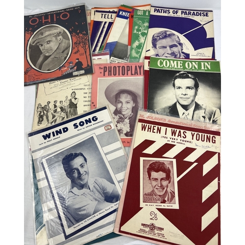 252 - A quantity of vintage 1940's & 50's sheet music to include Doris Day, Guy Mitchell, Teresa Brewer, J... 