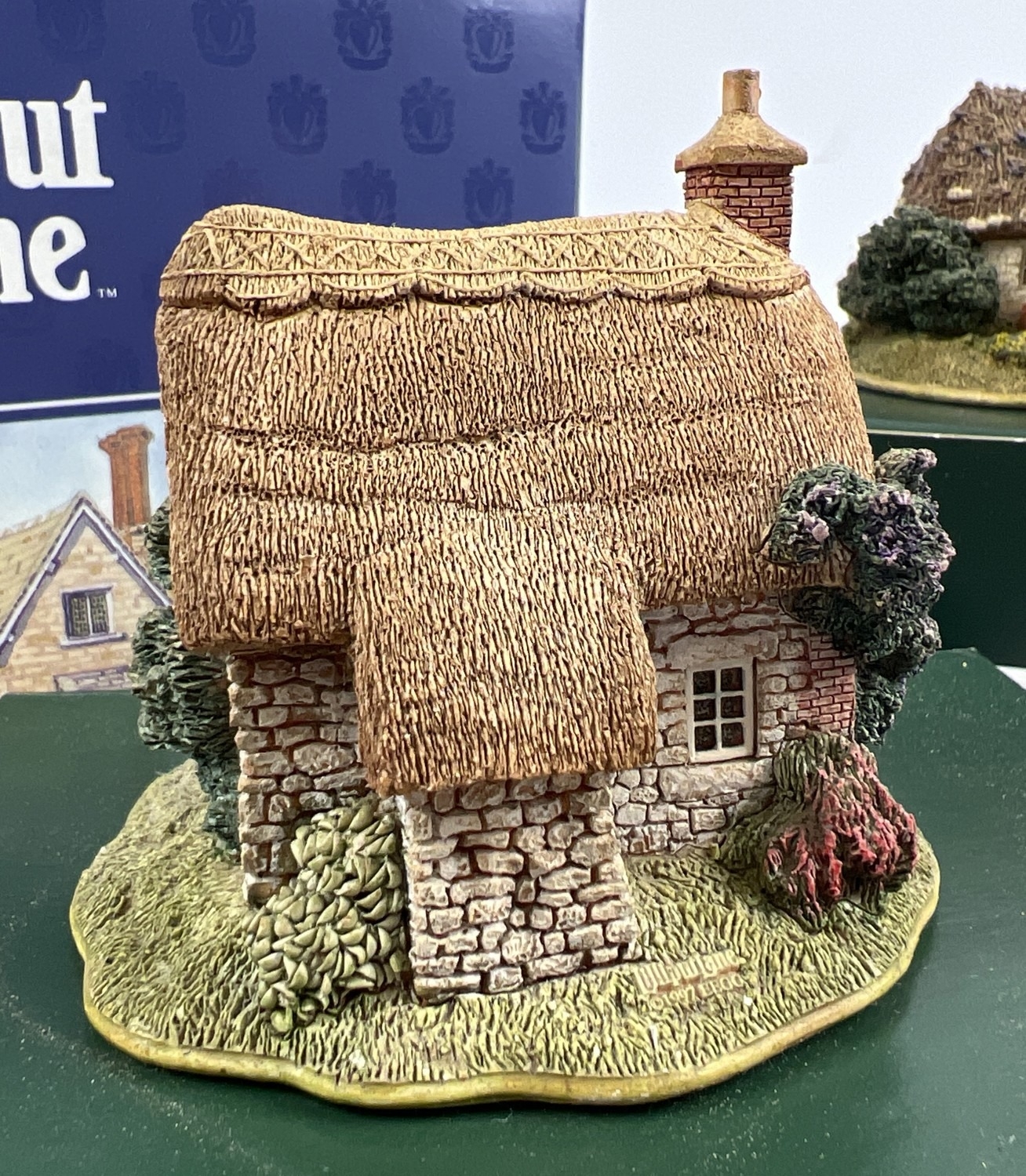 Lilliput Lane - Walkers Rest - Very Good Condition : Amazon