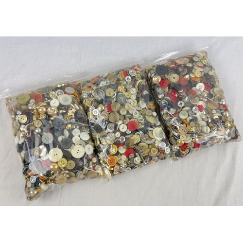 1284 - 3 x 1kg bags of assorted buttons in varying sizes, colours and styles.