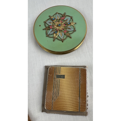 1331 - 4 vintage ladies compacts to include Art Deco square shaped Innoxa compact, oval shaped Kigu compact... 