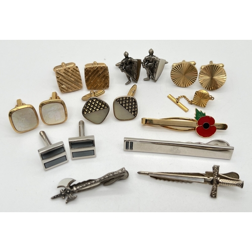 1046 - A collection of assorted vintage & modern cufflinks and tie clips/pin to include matching sets.