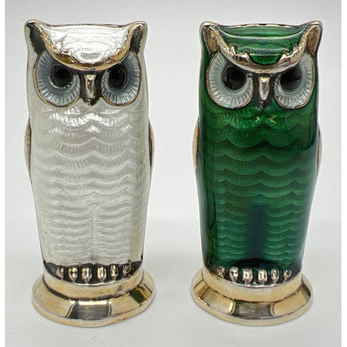 A pair of David Anderson mid century Norwegian silver and enamel salt & pepper shakers in the form of owls. Both stamped D-A Norway Sterling 925S. Each approx. 5.5cm tall.