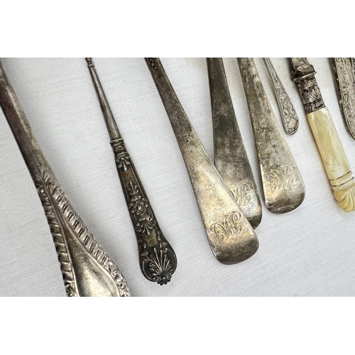 1165 - A collection of assorted antique & vintage silver plated cutlery to include A1 plate. Lot includes s... 