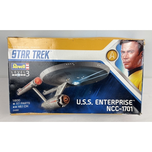 152 - Star Trek, The original series, USS Enterprise NCC-1701 model kit from Revell, 2019 #D4991. Contents... 