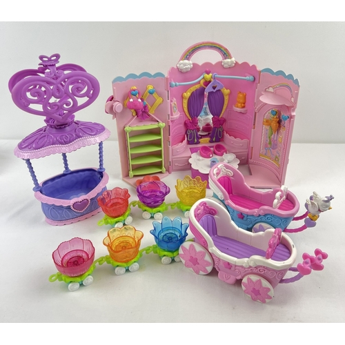 182 - A collection of Hasbro Toys My Little Pony playsets and accessories. To include Fashion Fun playset ... 