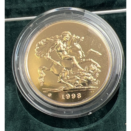 1218 - A boxed Royal mint limited edition 1998 22ct gold Brilliant Uncirculated £5 coin. No. 426/1000. St. ... 