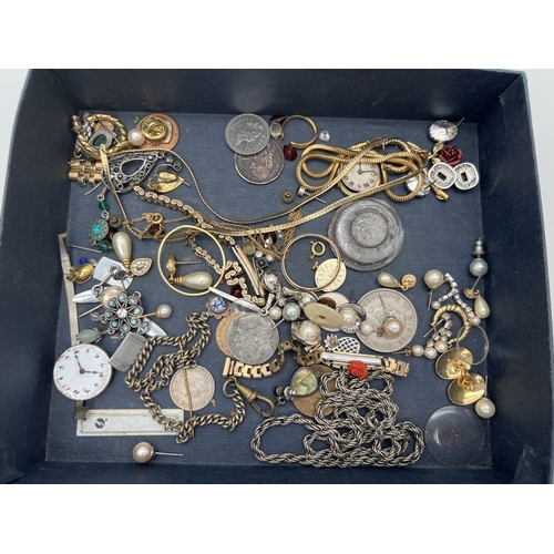 1111 - A tray of assorted vintage and modern jewellery, watches and coins. To include silver Greek key desi... 