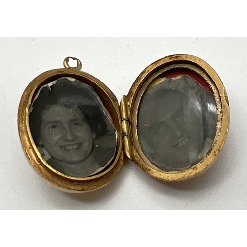 1115 - A vintage 9ct gold oval shaped locket with half engraved design to front. Fully hallmarked on back a... 