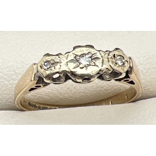 1121 - A vintage 9ct gold illusion set diamond trilogy ring with cathedral set stones. Fully hallmarked ins... 