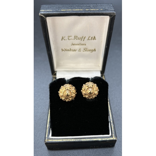 78 - A pair of vintage 9ct gold Victorian style circular stud earrings with scallop edging and bead style... 