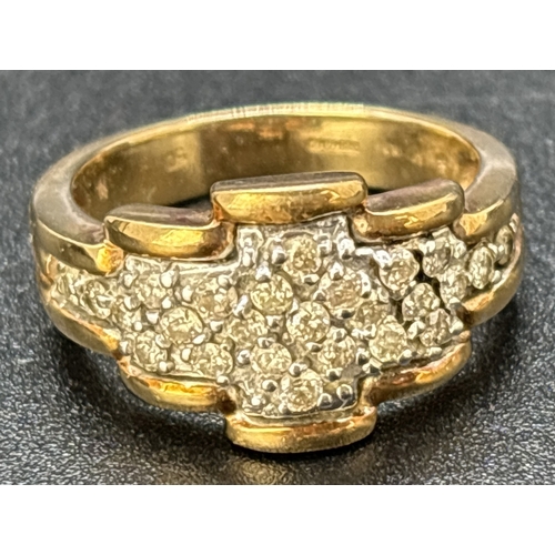 96 - A vintage 9ct gold 0.50ct diamond cluster ring in a flat stepped design with yellow gold surround an... 