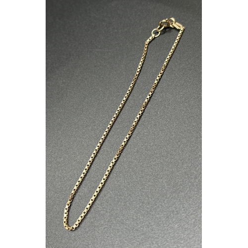 1058 - A 9ct gold 9 inch box chain bracelet with spring ring clasp. Hallmarks to fixings. Total weight appr... 