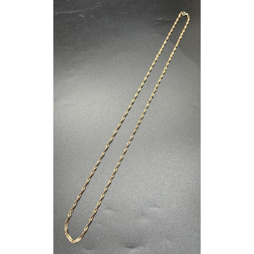 1139 - A 9ct gold 24 inch Singapore style chain with spring ring clasp. Gold marks to fixings. Weight appro... 